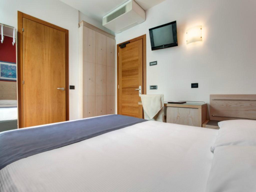 Victoria Frontemare Beach & Spa Hotel Jesolo Exterior foto