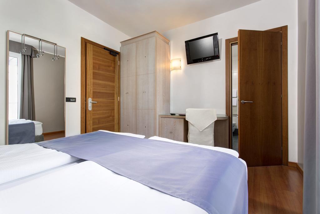 Victoria Frontemare Beach & Spa Hotel Jesolo Exterior foto