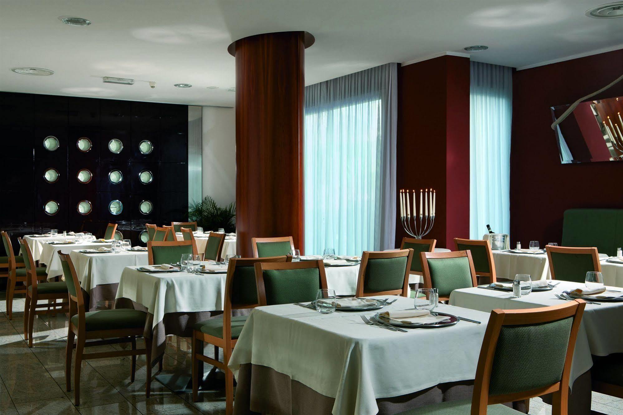 Victoria Frontemare Beach & Spa Hotel Jesolo Exterior foto